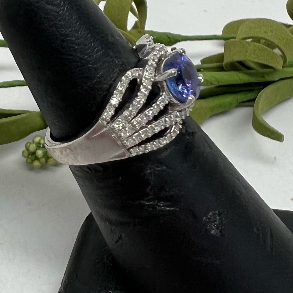 18K Solid White Gold Tanzanite Diamond Ring Sz 5.5 - Picture 11 of 16